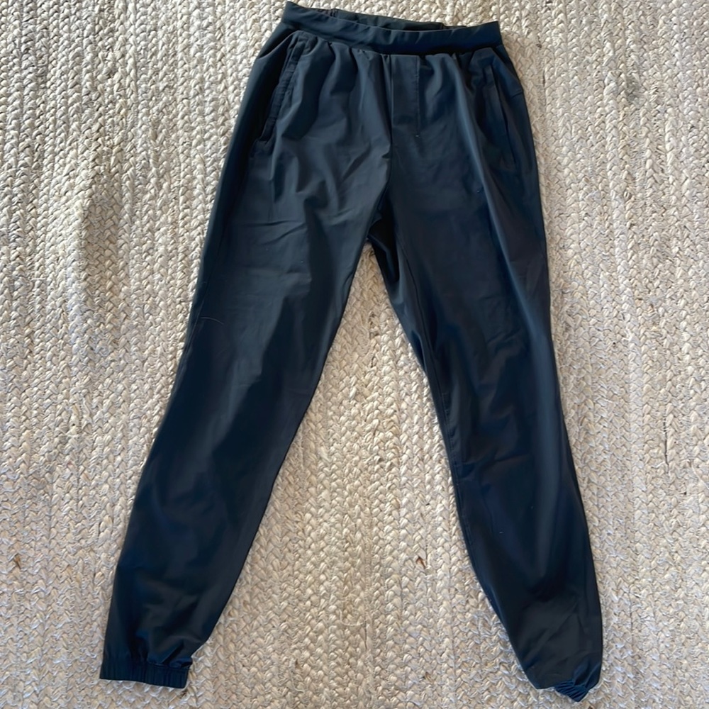 Lululemon men’s joggers. Barely worn. Great pants! Great condition!